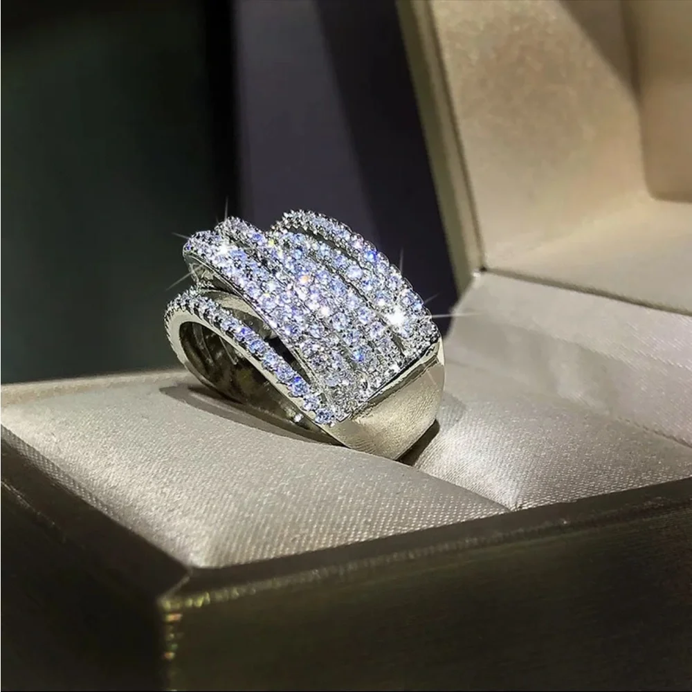 New 925 Silver Beautiful Diamond Ring - Picture 2 of 5